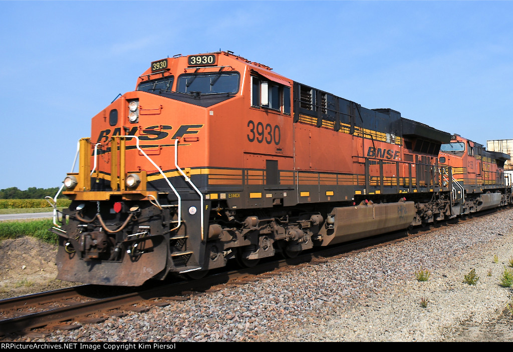 BNSF 3930